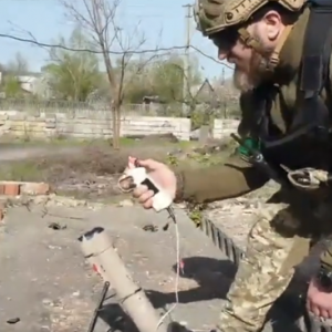 Ukraine Solider Using SB 300