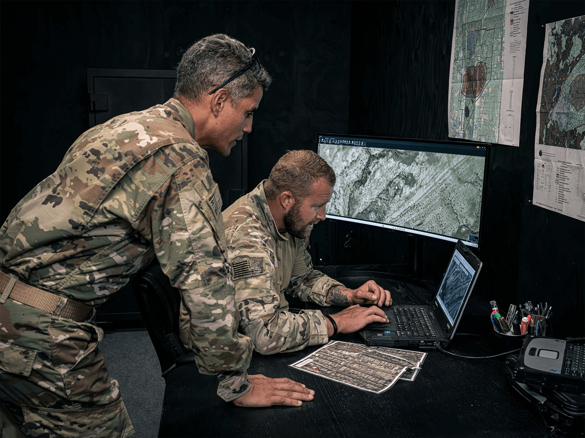 soldiers using laptop